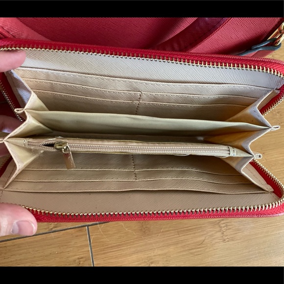 Red Dasein Women’s Handbag & Matching Clutch - Picture 3 of 4